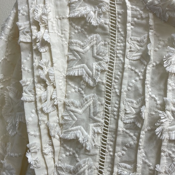 New Women’s Farm Rio Ivory 3D Stars Blouse For Anthropologie!!🔥🔥🔥 - Picture 9 of 16